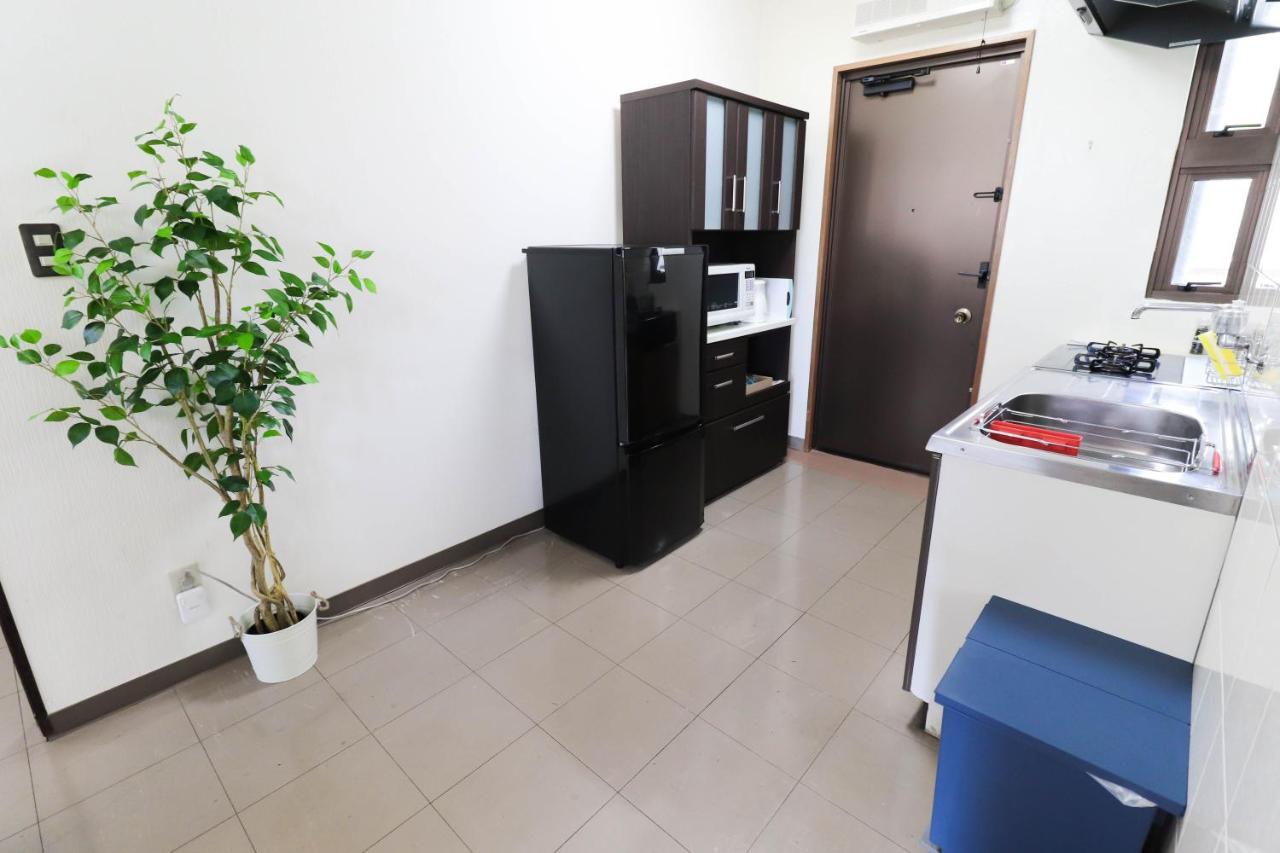 Condominium Hotel Mihama Upi Chatan Bilik gambar