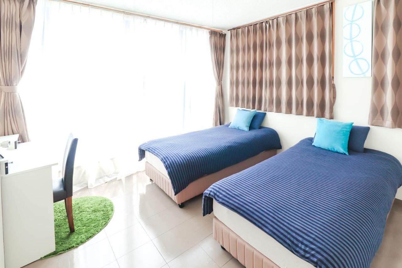 Condominium Hotel Mihama Upi Chatan Luaran gambar